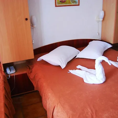 Delta Hotel 3*